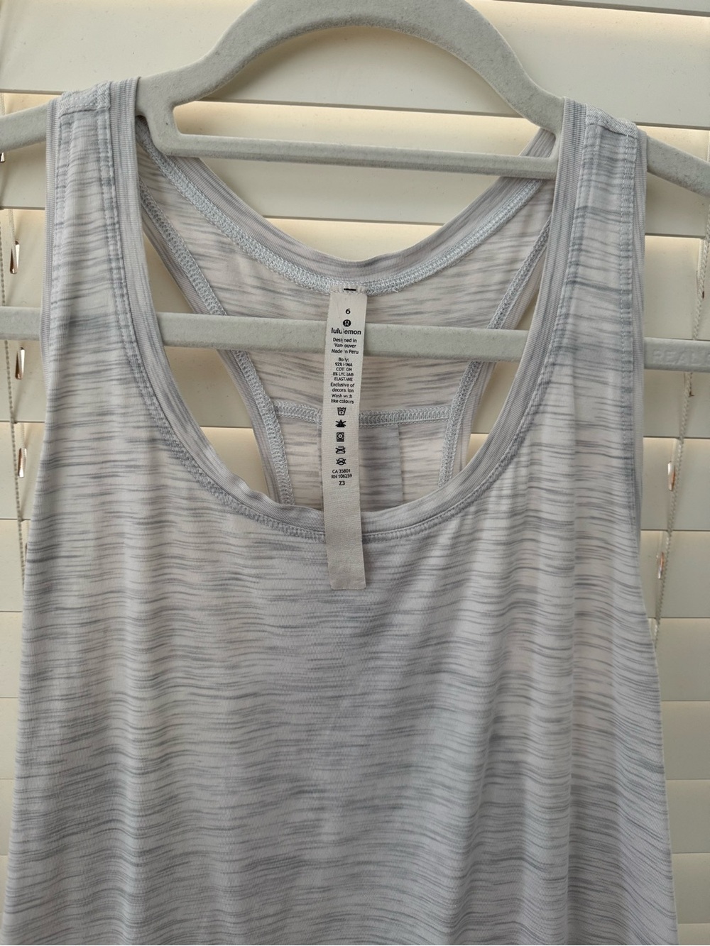 Lululemon Love Tank Pleated Space Dye Ice Grey Alpine White - Picture 3 of 8